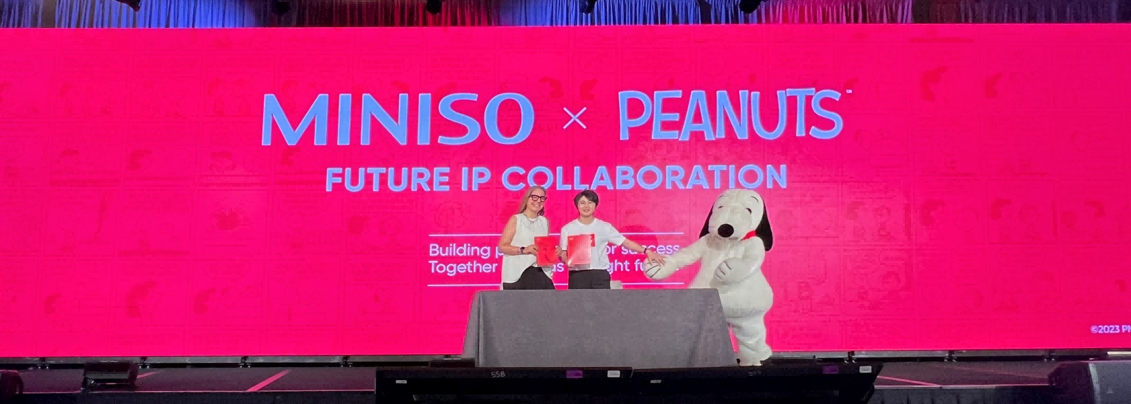 首度攜手Peanuts，
名創優品史努比聯名新品系列即將來襲！